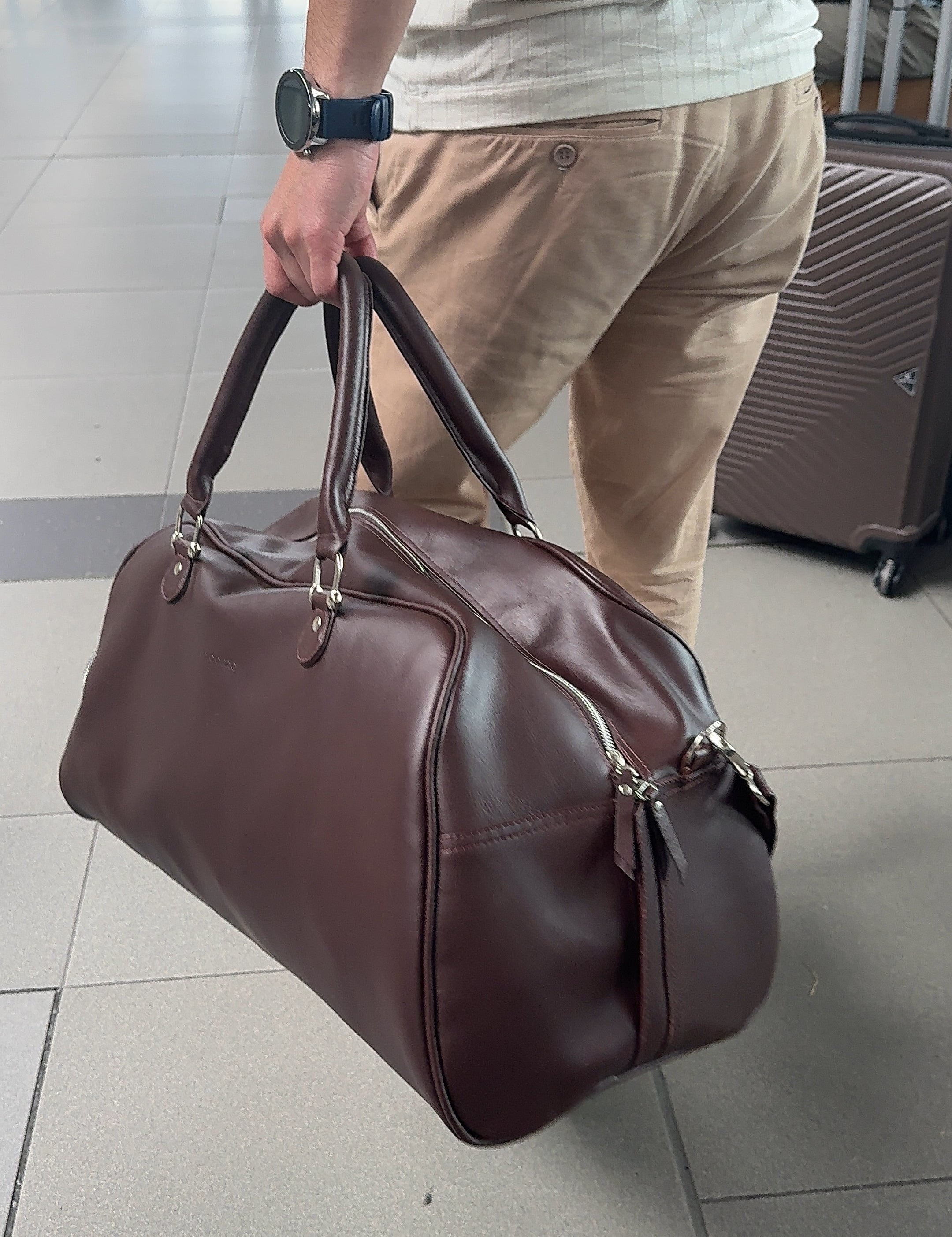  Manchester (Incluye divisiones internas y bolsa para zapatos)