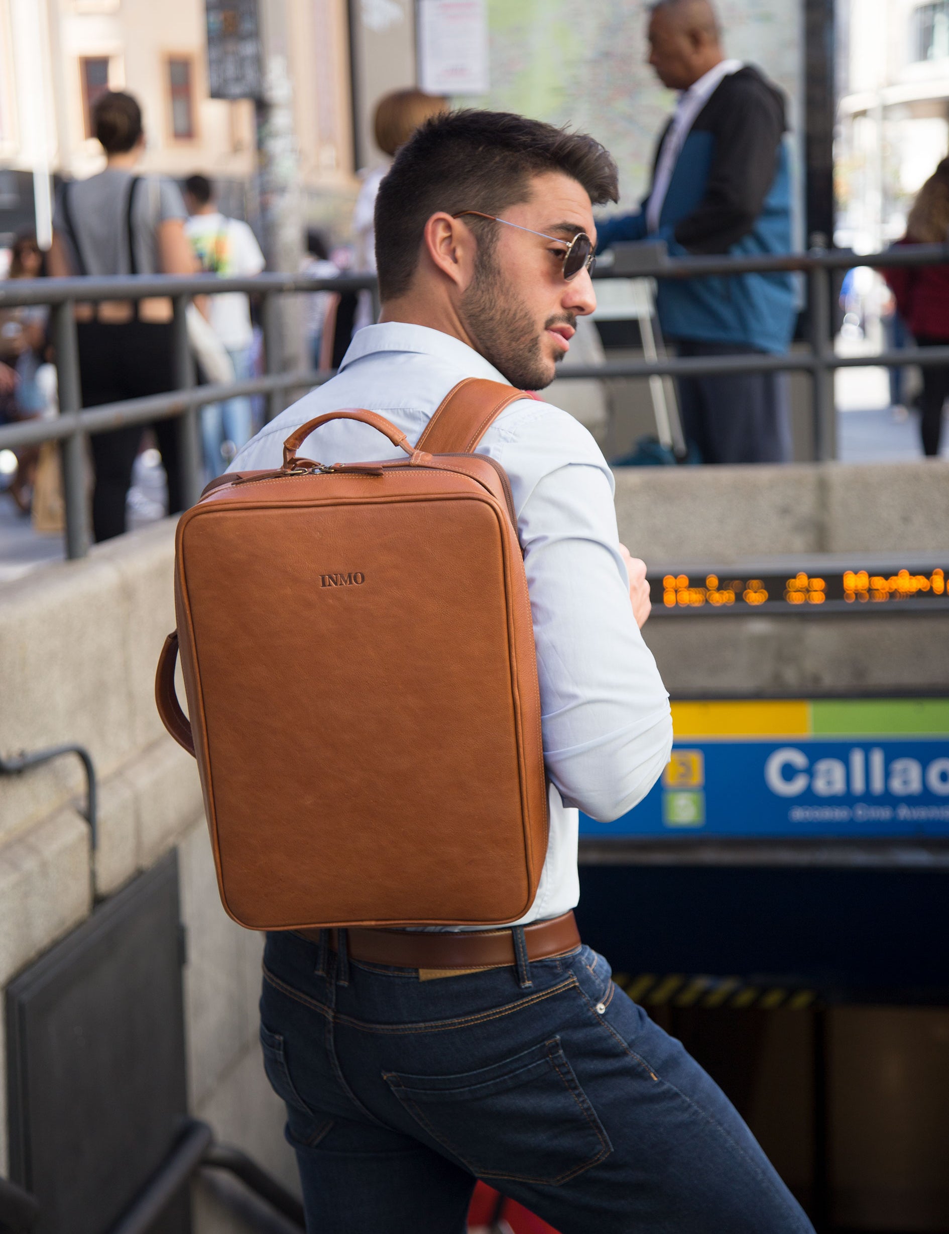 Morral "Backpack Briefcase" en cuero Manchester