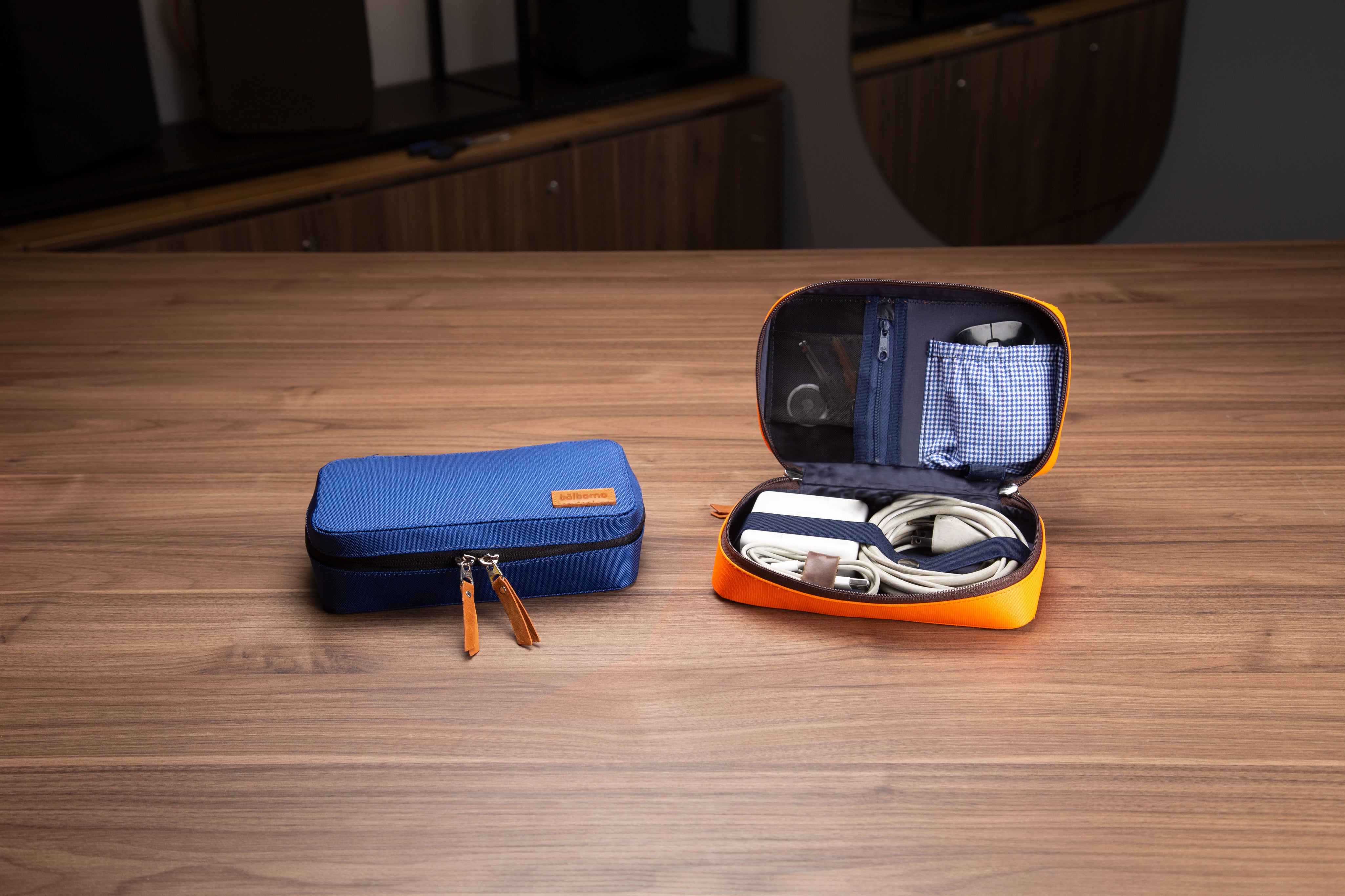 Portacables "Tech Case Spark 1.0" en lona