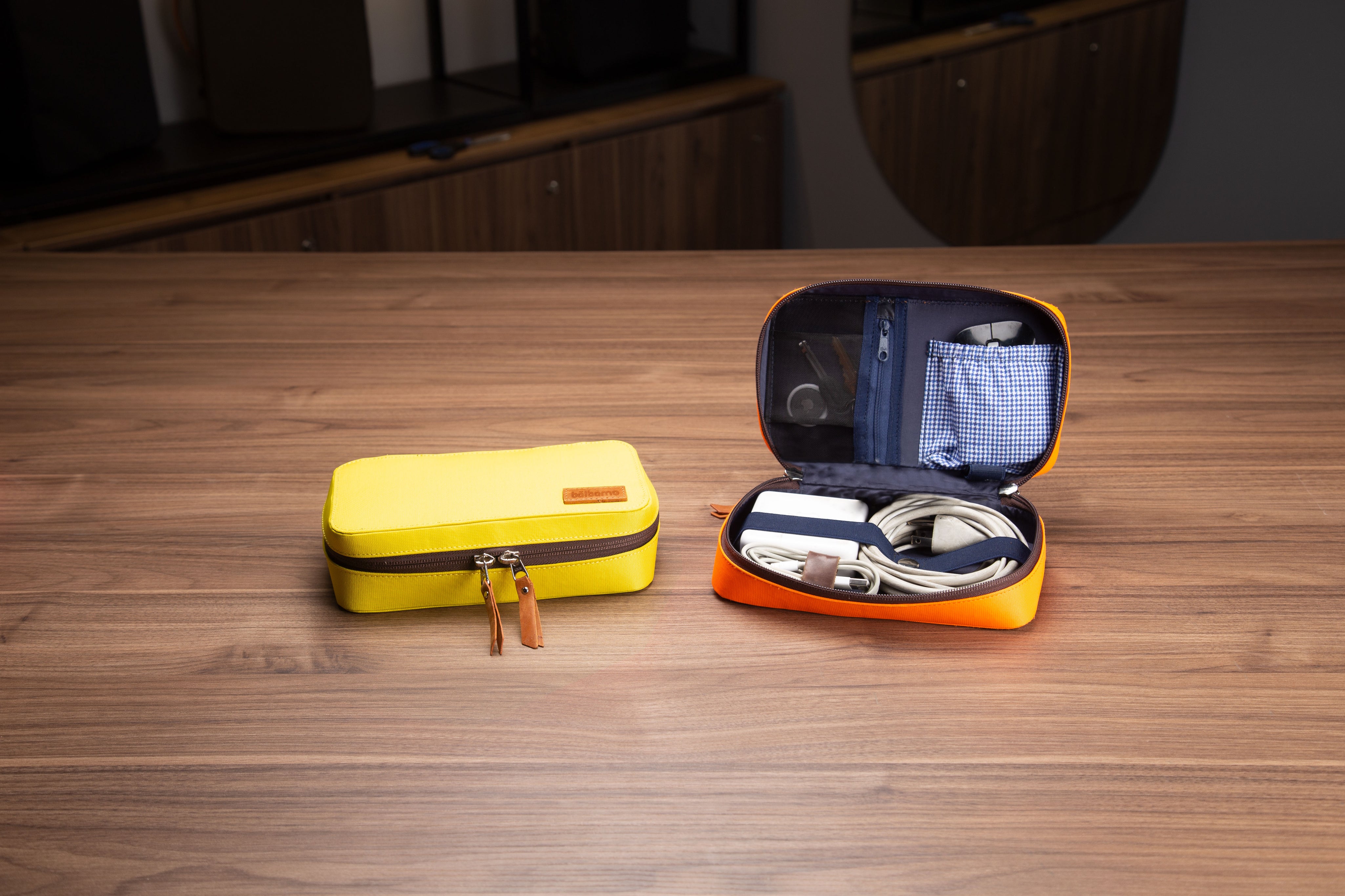 Portacables "Tech Case Spark 1.0" en lona