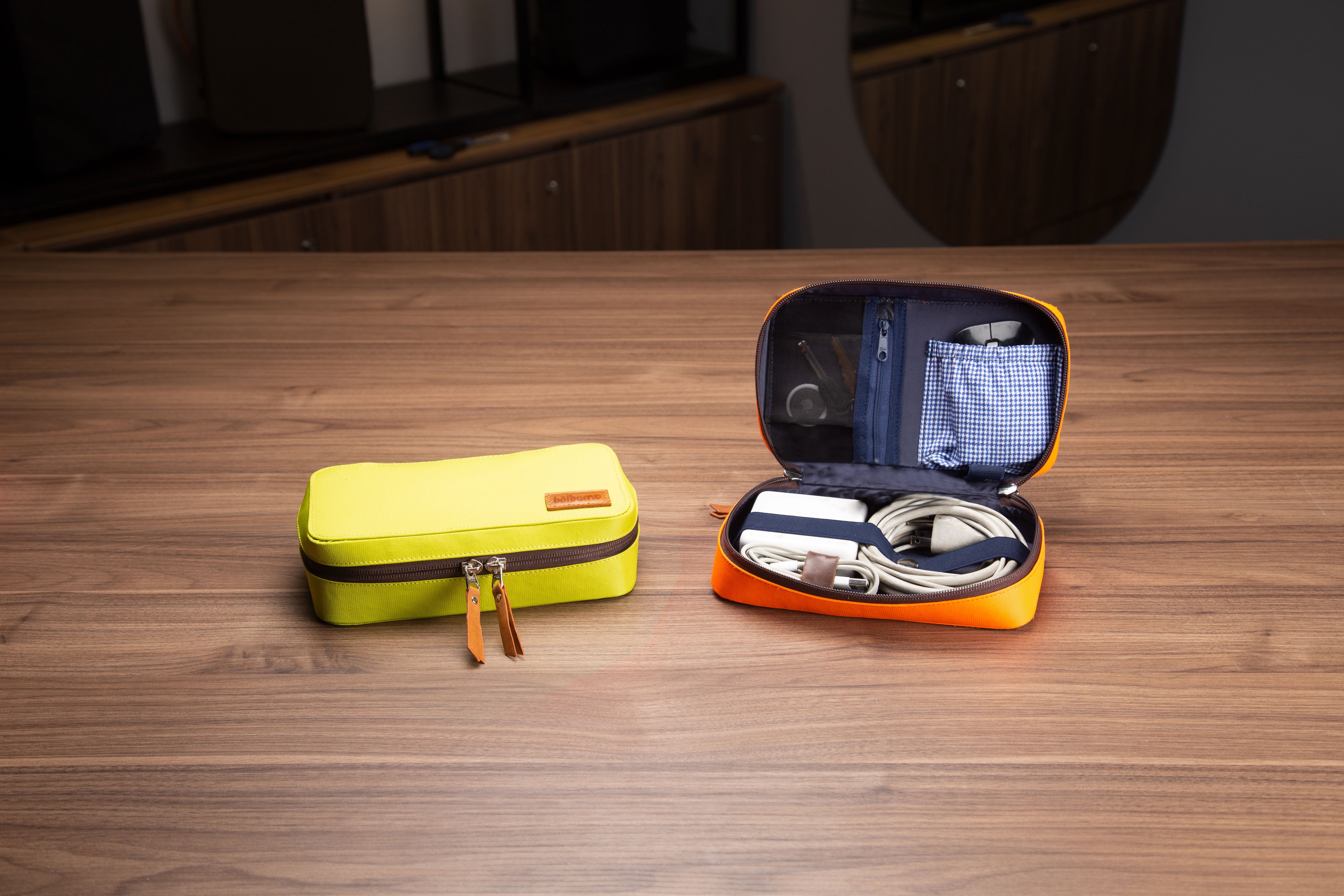 Portacables "Tech Case Spark 1.0" en lona