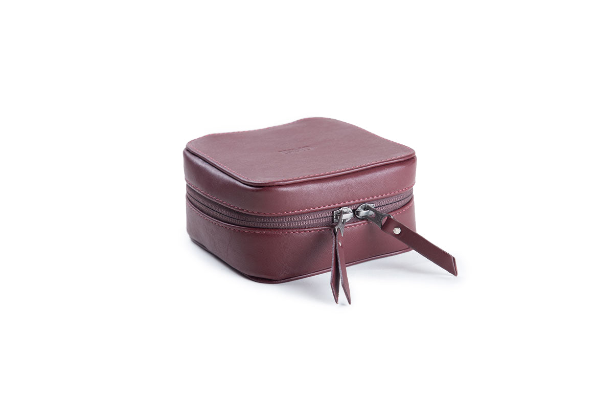 Portacables "Tech Case mini" en cuero