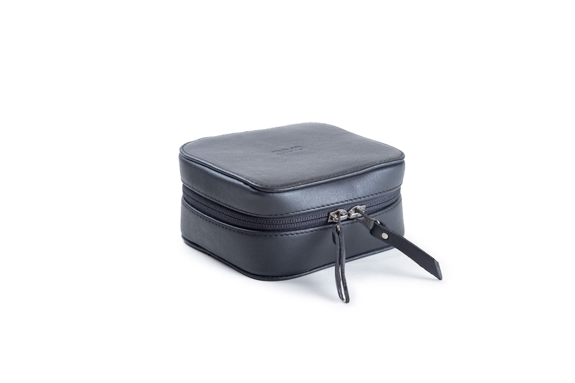 Portacables "Tech Case mini" en cuero